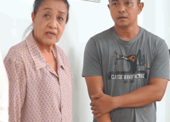 [ครบชุด] T1207079 ตของคนเช ดรองเท