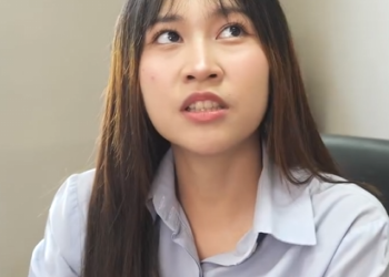 [ครบชุด] T2701107 ปลอมต วเป นเด กฝ กงาน แต กล บเจอผ ดการทำส งน