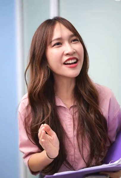 [ครบชุด] T0202218 พน กงานคนน เป นห นส วนรายใหญ ของบร